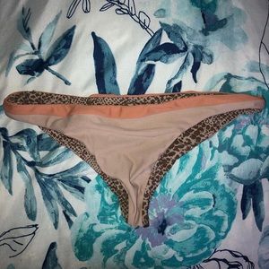 ACACIA : tan/creme bottoms